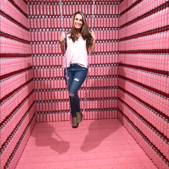 Meet your Posher, Shannon - Picture 1 of 6